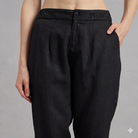 Ava Pant in Black