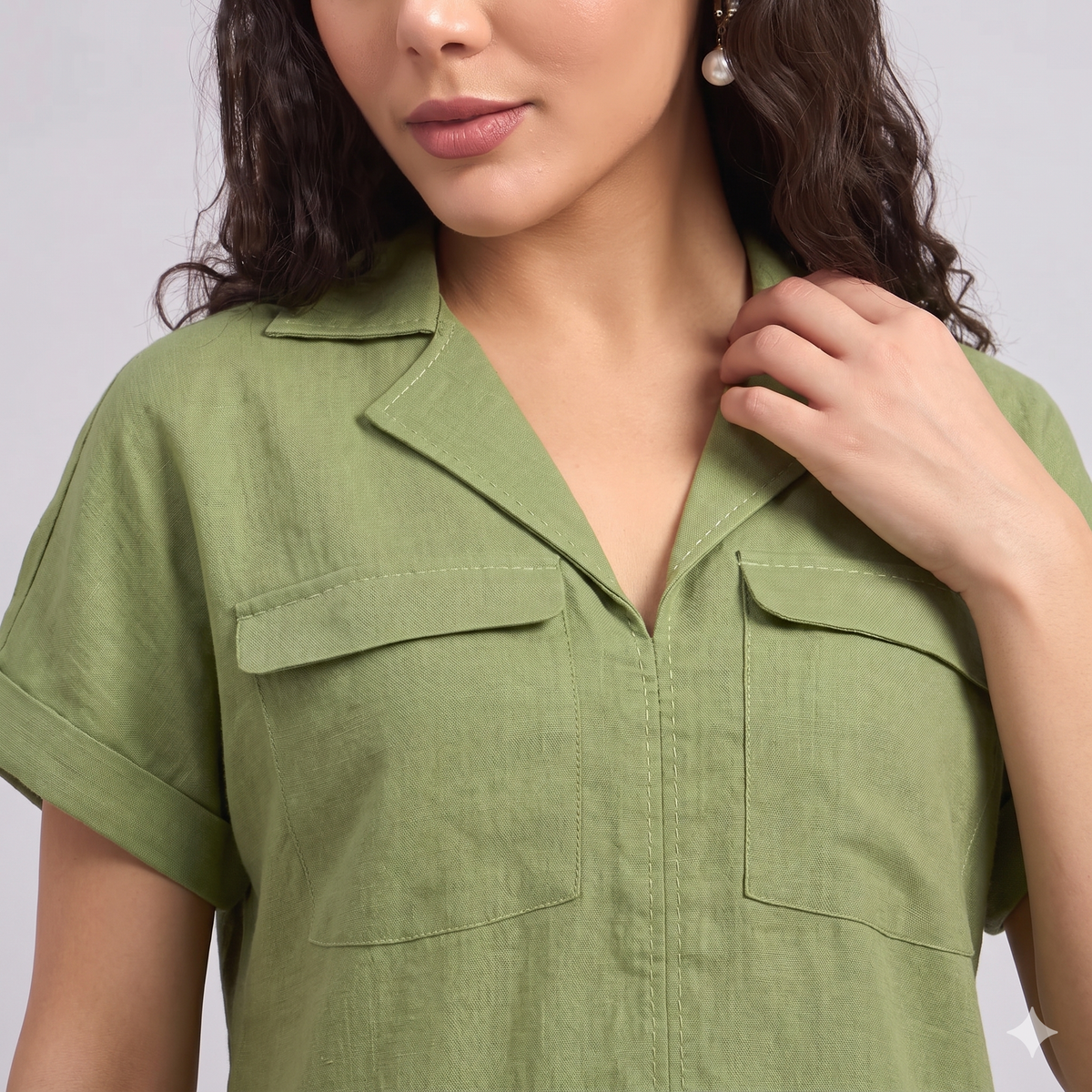 Linen Safari Shirt in Lipstick Red